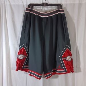 Vintage Air Jordan Mens XXL Basketball Shorts Black Wings Red Jumpman 12" Inseam